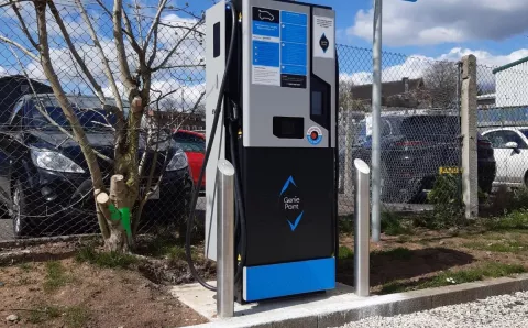 Genie point EV charger at Waverley
