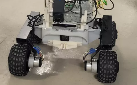 Leak detecting robot front on