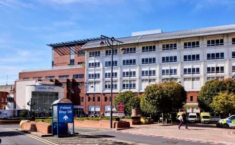 Leeds Teaching Hospitals NHS Trust, Jubilee Wing